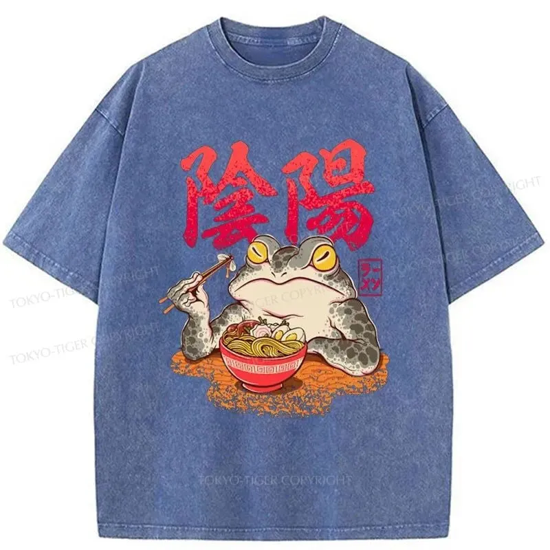 Tokyo-Tiger Frogs Eat Ramen Japanese Washed T-Shirt