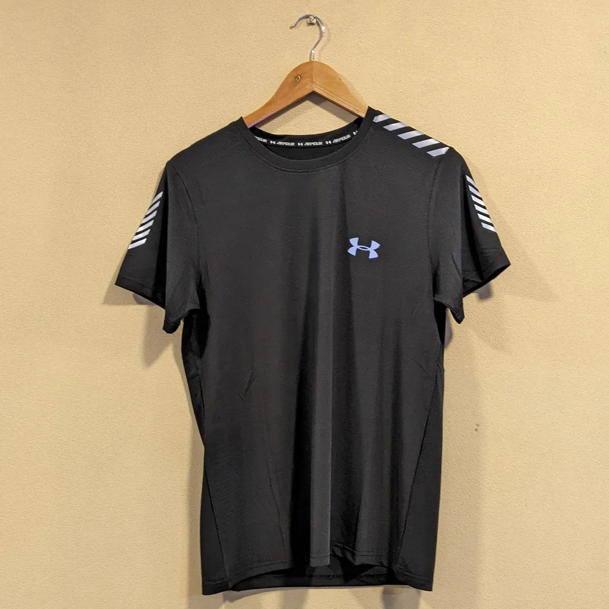 UN - Men 'Black' Short Sleeve Dry Fit T-Shirt SP01